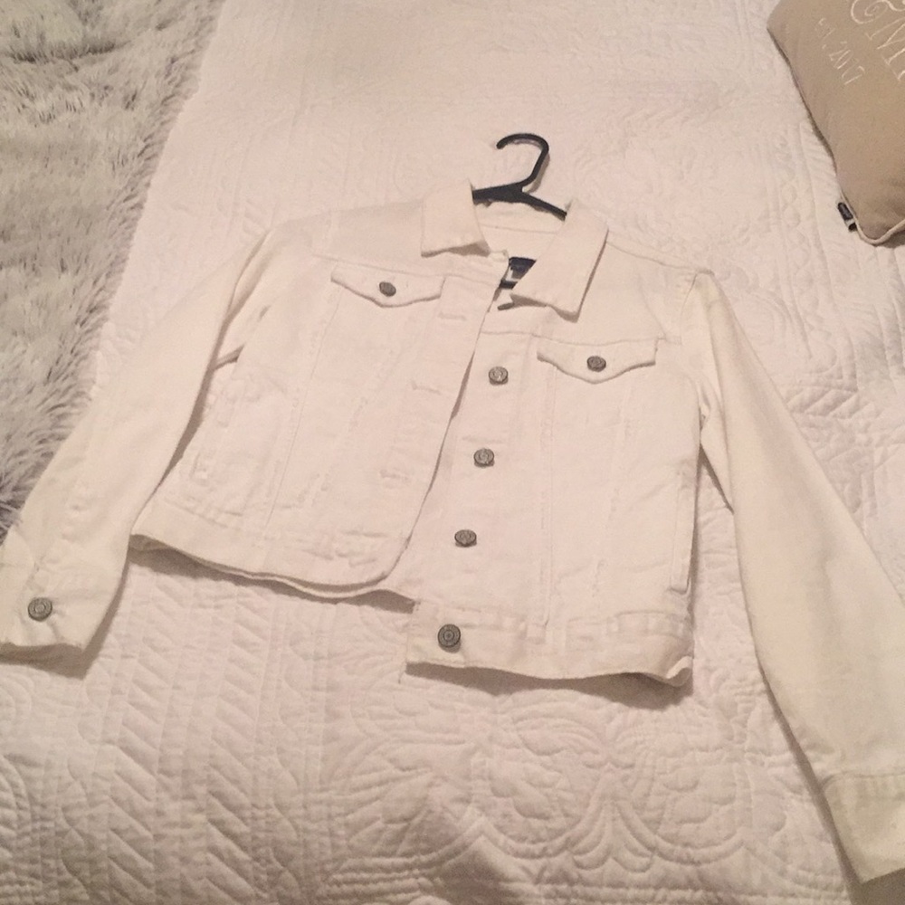 Distressed white jean jacket from Gap!